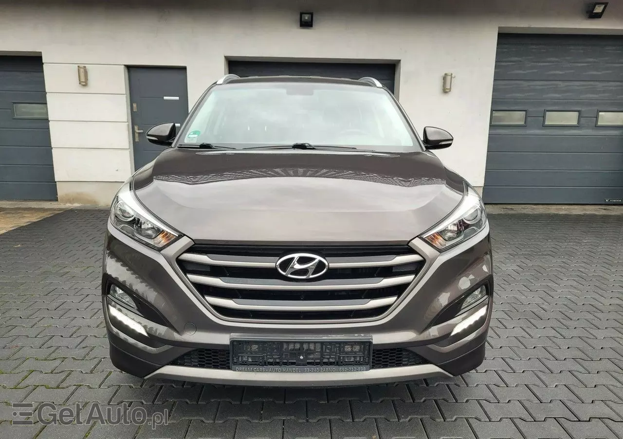 HYUNDAI Tucson 