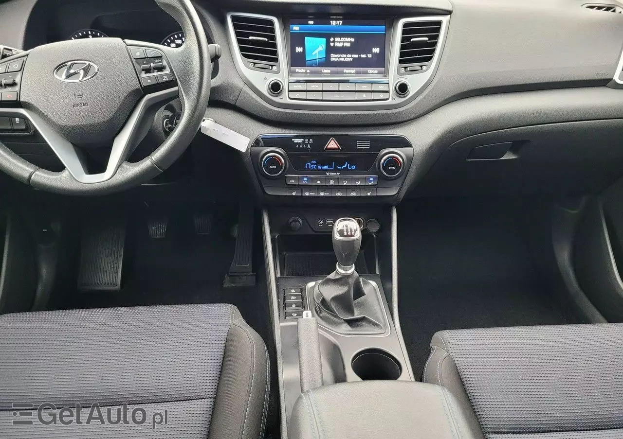 HYUNDAI Tucson 