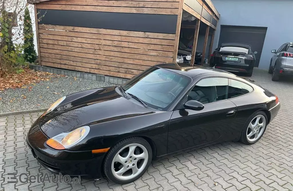 PORSCHE 911 
