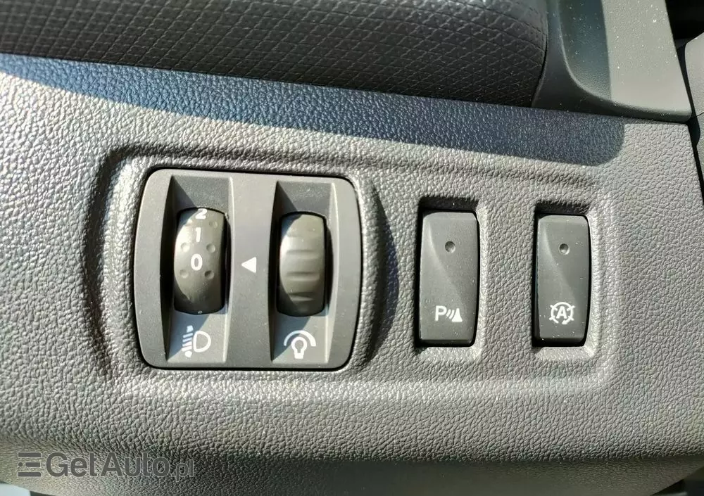 RENAULT Clio (Energy) TCe 75 Start & Stop LIMITED