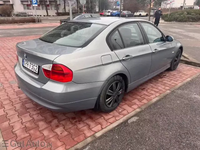 BMW Seria 3 320i