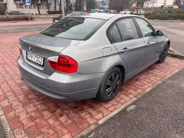 BMW Seria 3 320i