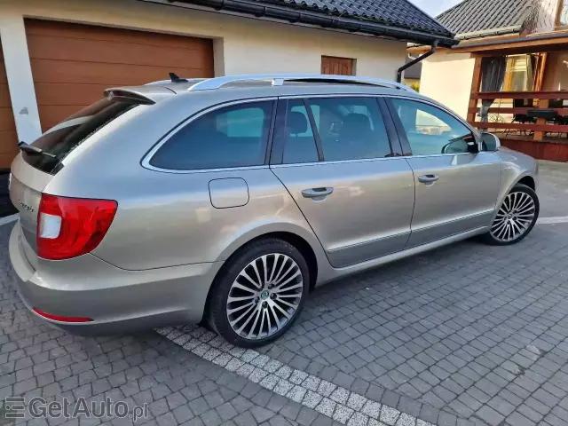 SKODA Superb Laurin & Klement DSG