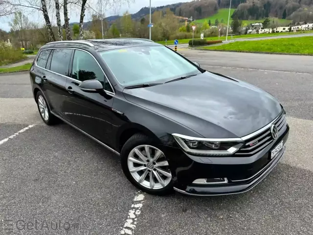 VOLKSWAGEN Passat Highline DSG