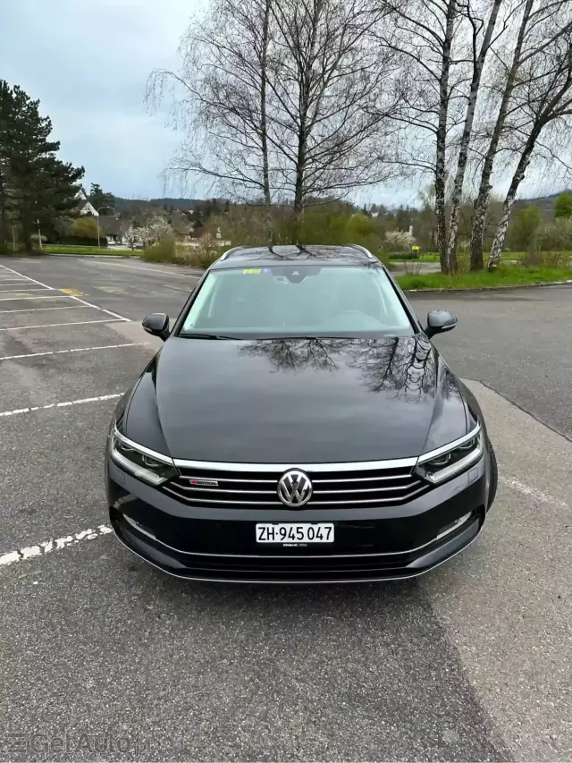 VOLKSWAGEN Passat Highline DSG