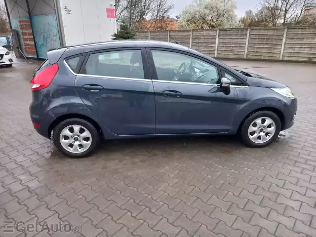 FORD Fiesta Titanium