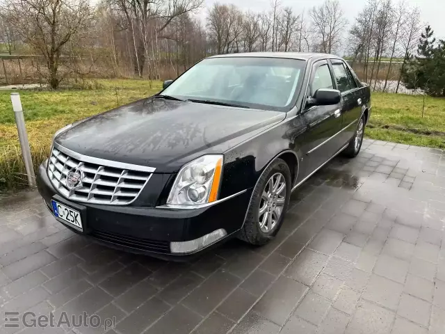 CADILLAC Dts 