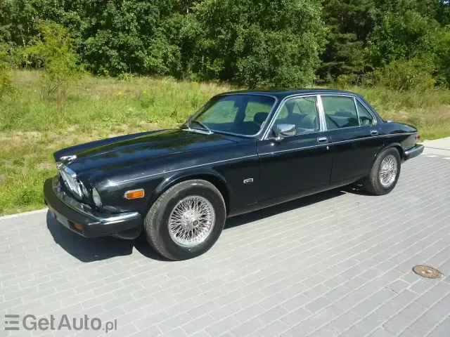 JAGUAR XJ6 