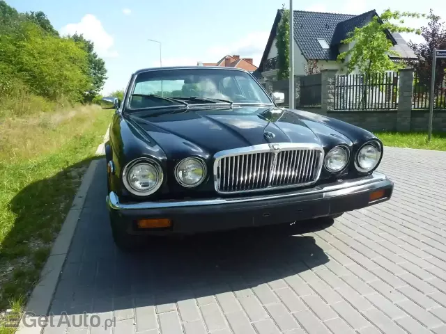 JAGUAR XJ6 