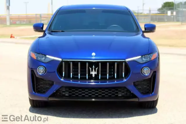 MASERATI Levante Base