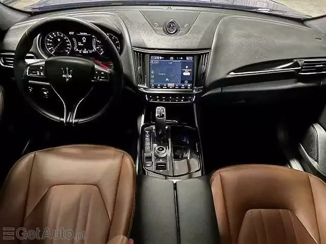 MASERATI Levante Base