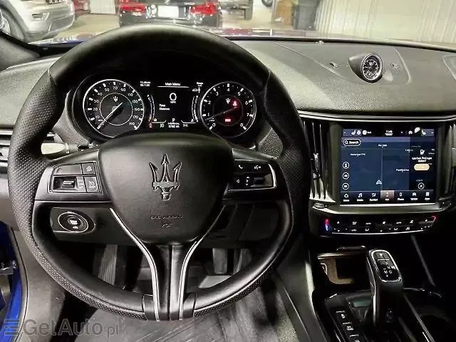 MASERATI Levante Base