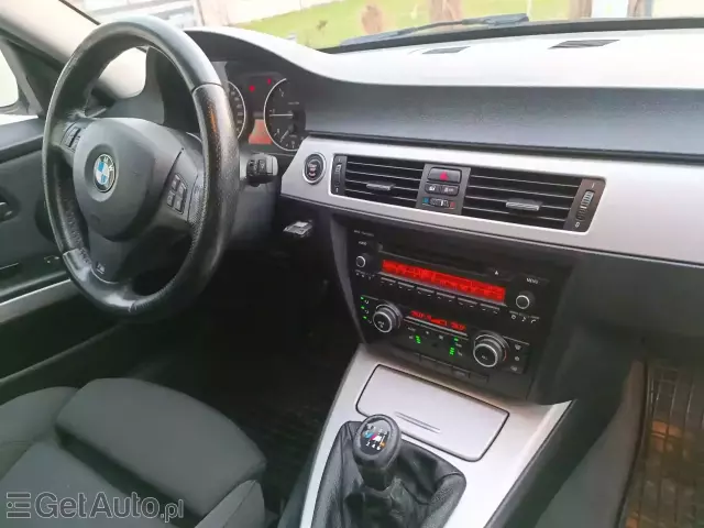 BMW Seria 3 320