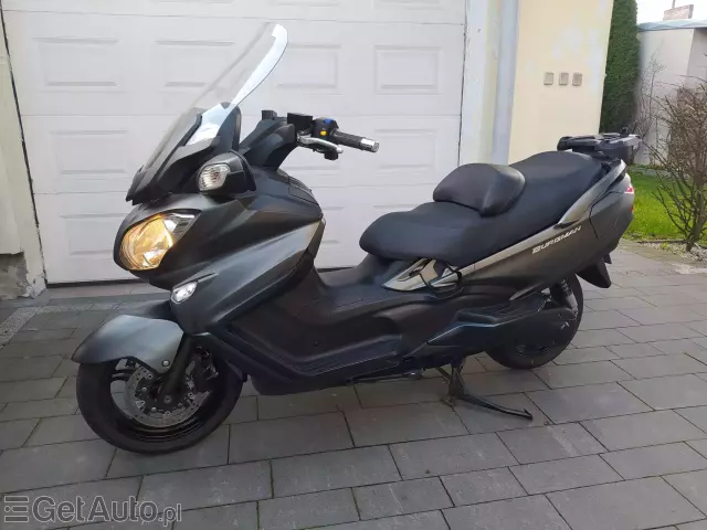 SUZUKI Burgman  