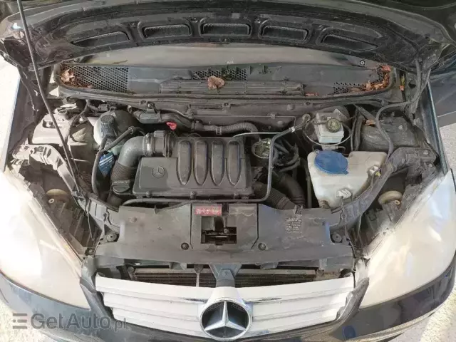 MERCEDES-BENZ A 180 L