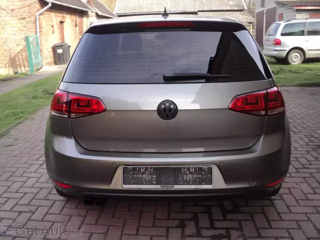 VOLKSWAGEN Golf Highline