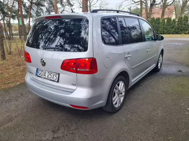 VOLKSWAGEN Touran Comfortline DSG