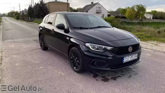 FIAT Tipo Street