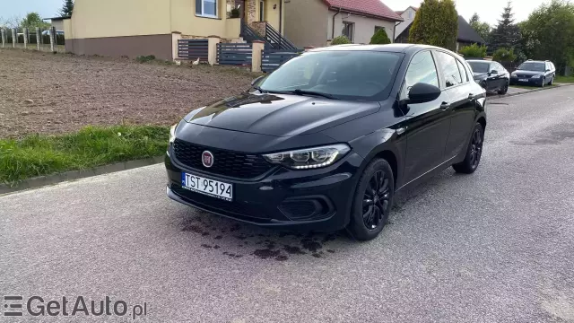 FIAT Tipo Street