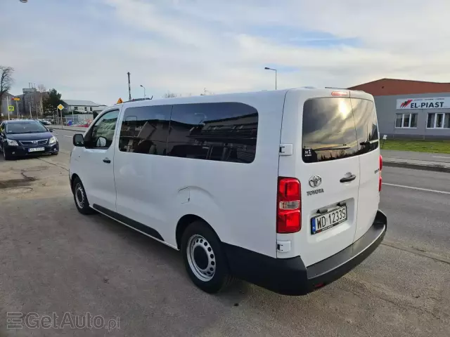 TOYOTA Proace Verso 