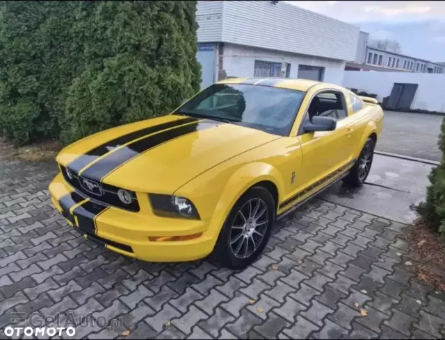 FORD Mustang 