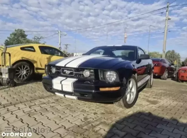 FORD Mustang Mustang