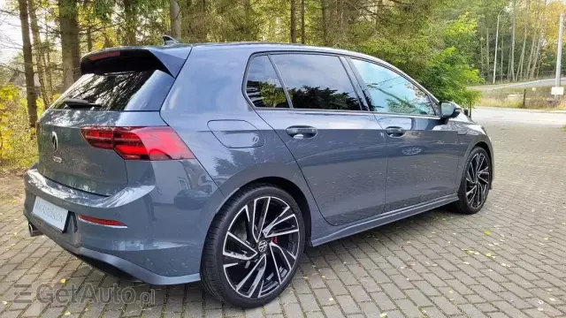 VOLKSWAGEN Golf GTD DSG