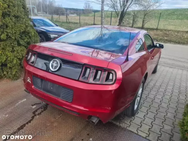 FORD Mustang GT 