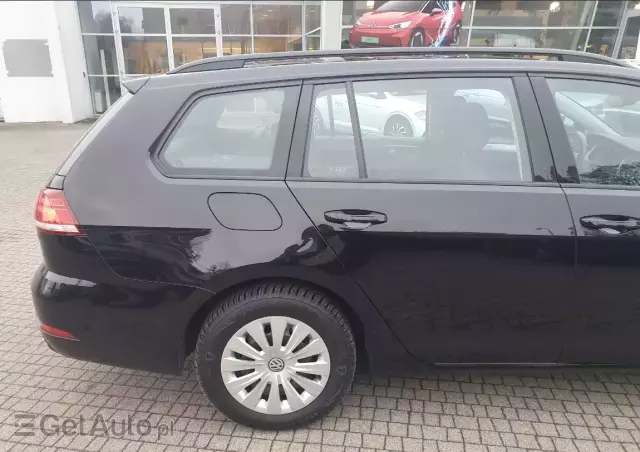 VOLKSWAGEN Golf Trendline BMT