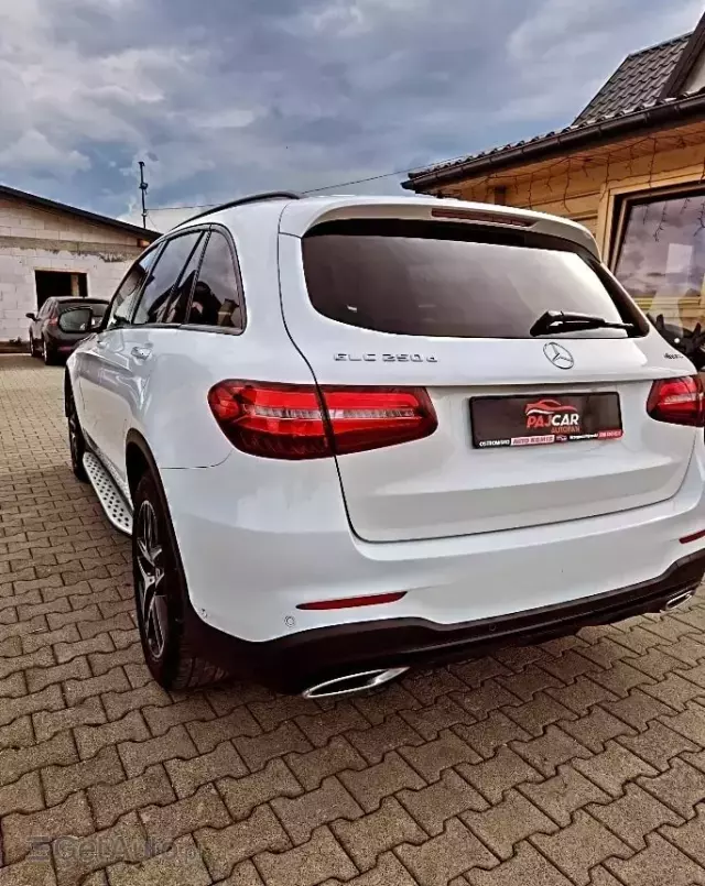 MERCEDES-BENZ GLC AMG 