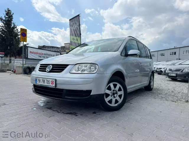 VOLKSWAGEN Touran 