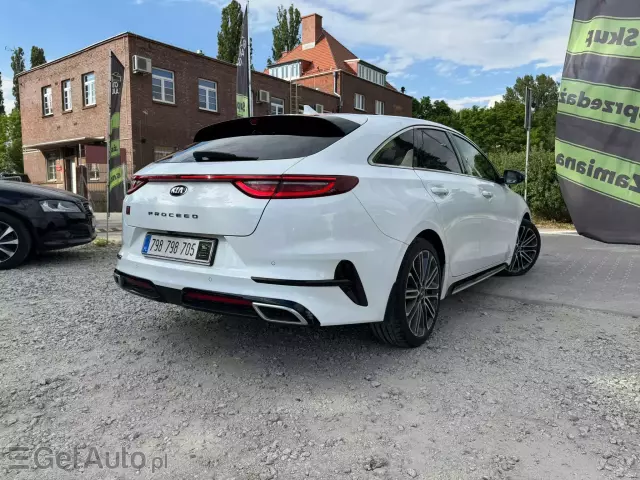 KIA ProCeed 