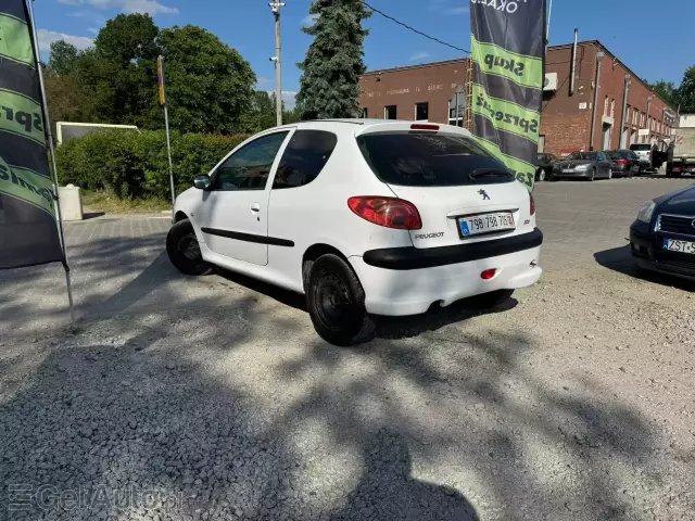 PEUGEOT 206 