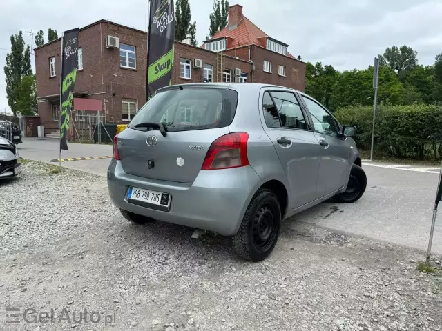 TOYOTA Yaris 