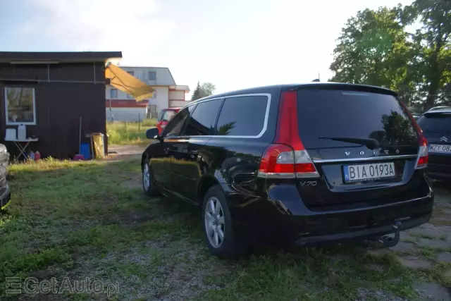 VOLVO V70 Momentum