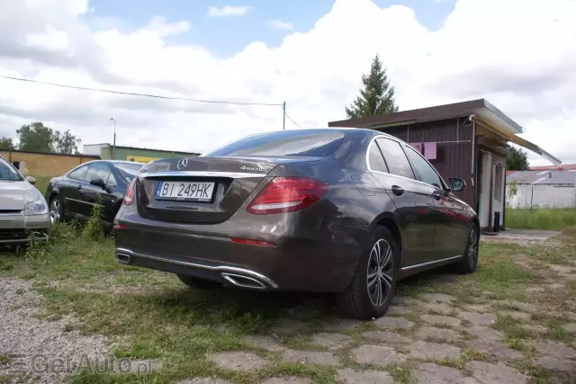 MERCEDES-BENZ E 220 d 4matic 