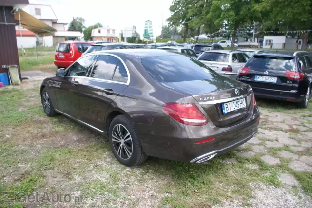 MERCEDES-BENZ E 220 d 4matic 