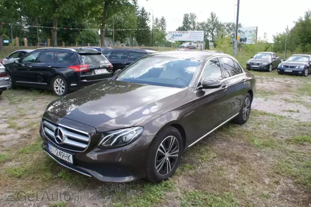 MERCEDES-BENZ E 220 d 4matic 