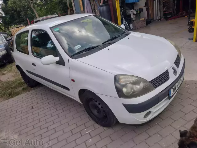 RENAULT Clio 