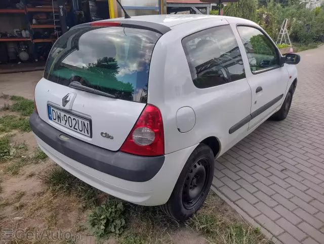 RENAULT Clio 