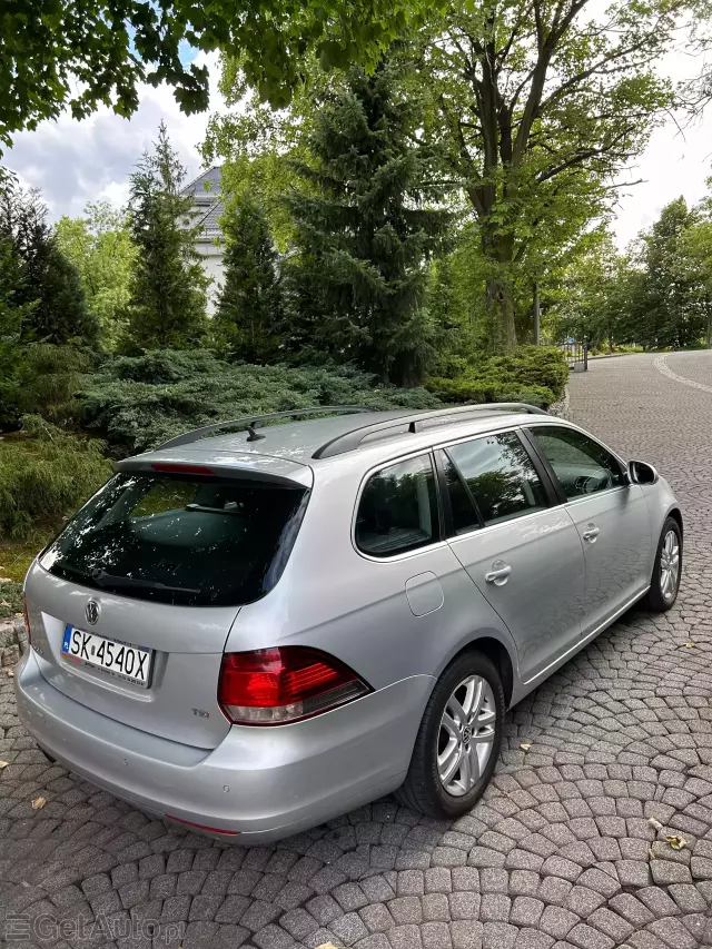 VOLKSWAGEN Golf Highline Optimum