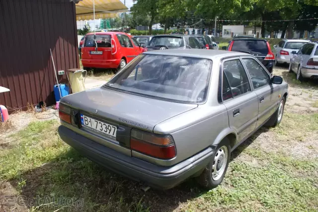 TOYOTA Corolla DX