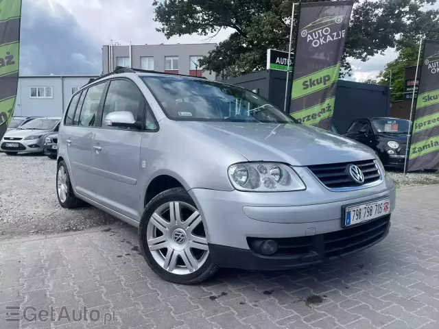 VOLKSWAGEN Touran 