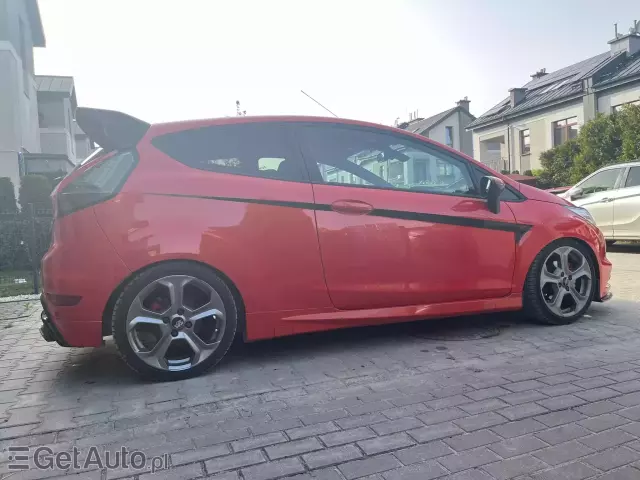 FORD Fiesta ST