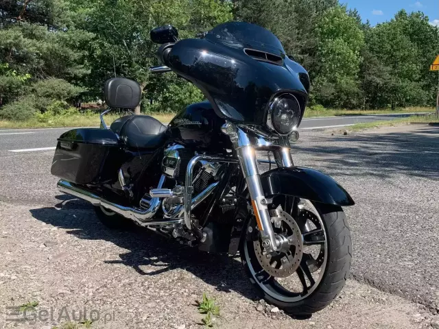 HARLEY-DAVIDSON Street glide 