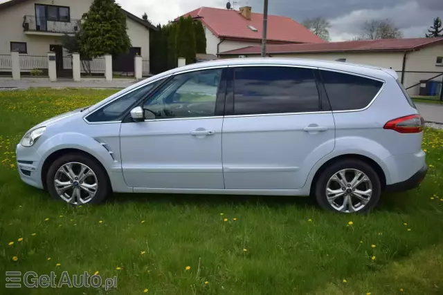 FORD S-Max Titanium