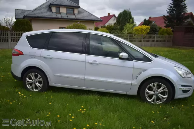 FORD S-Max Titanium