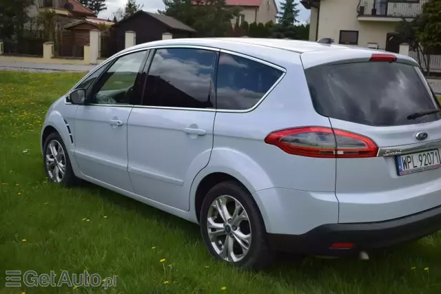 FORD S-Max Titanium