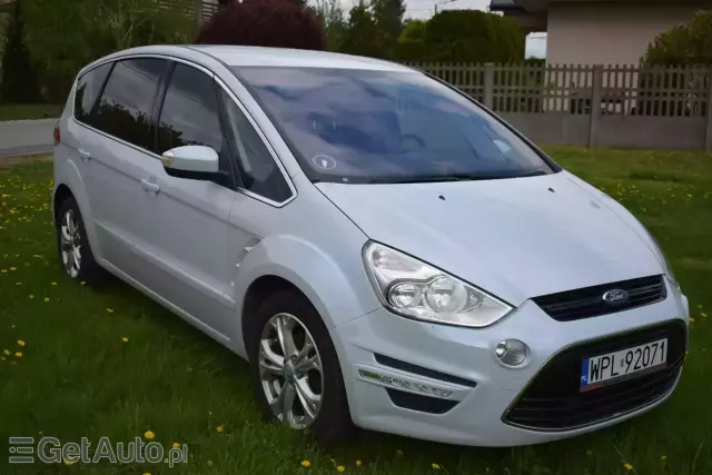 FORD S-Max Titanium