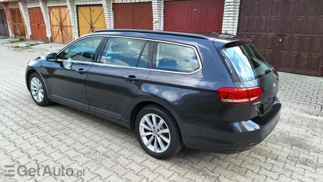 VOLKSWAGEN Passat Business DSG